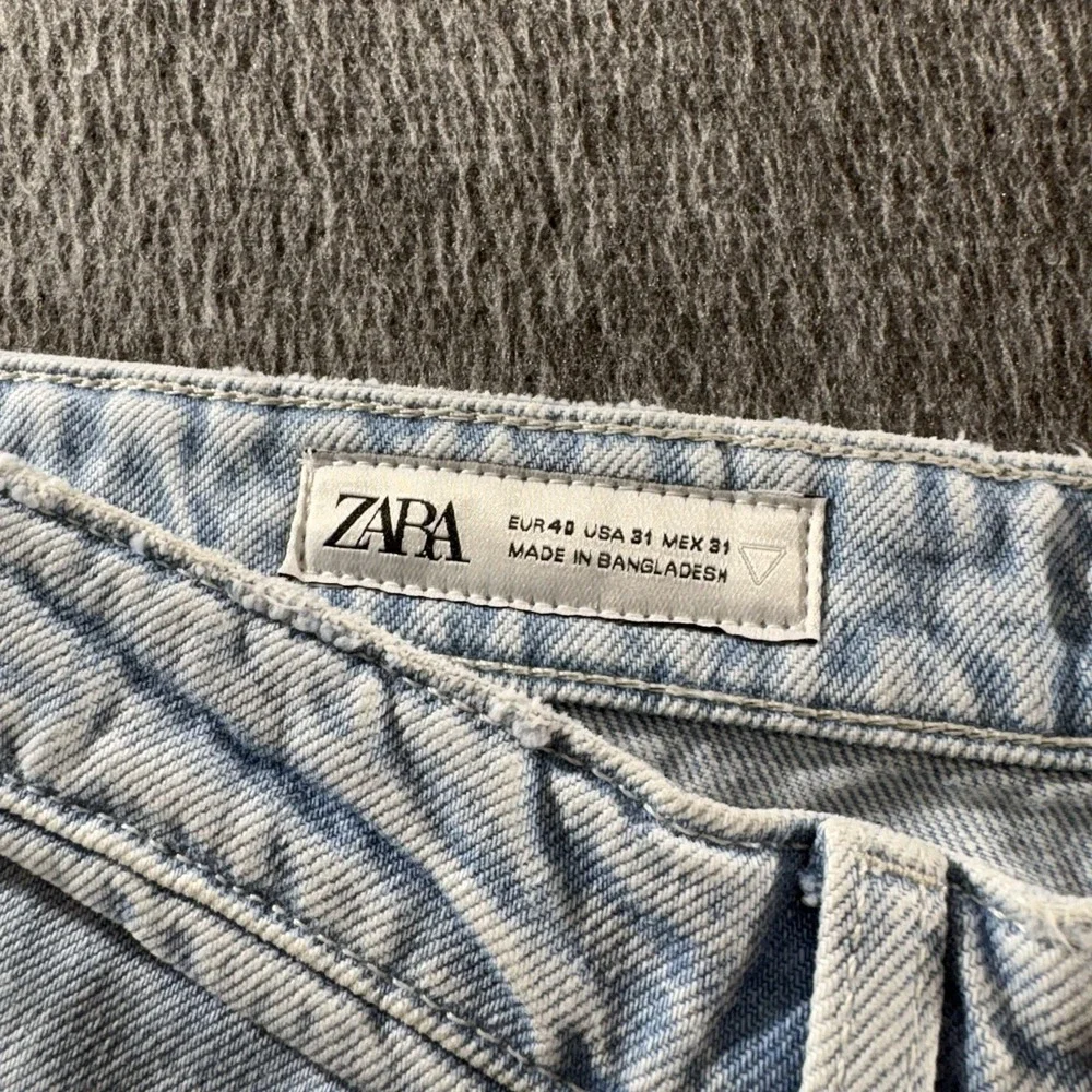 Zara Denim Cargo Shorts Size 31 Baggy Hip Hop Skater Jeans Light wash